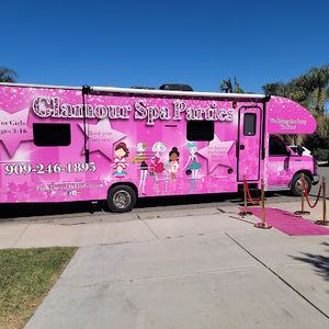 Meet your Posher, Cynthia